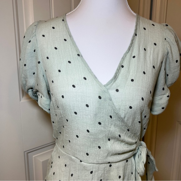 E & M‎ Women’s Chic Mint And Black Polka Dot Wrap Blouse Bow Detail Size Small - Picture 5 of 15